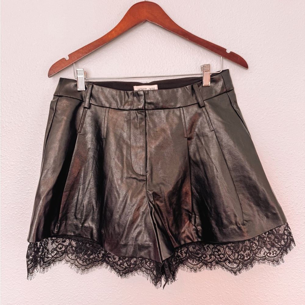 BLACK LEATHER SHORTS WITH LACE TRIM